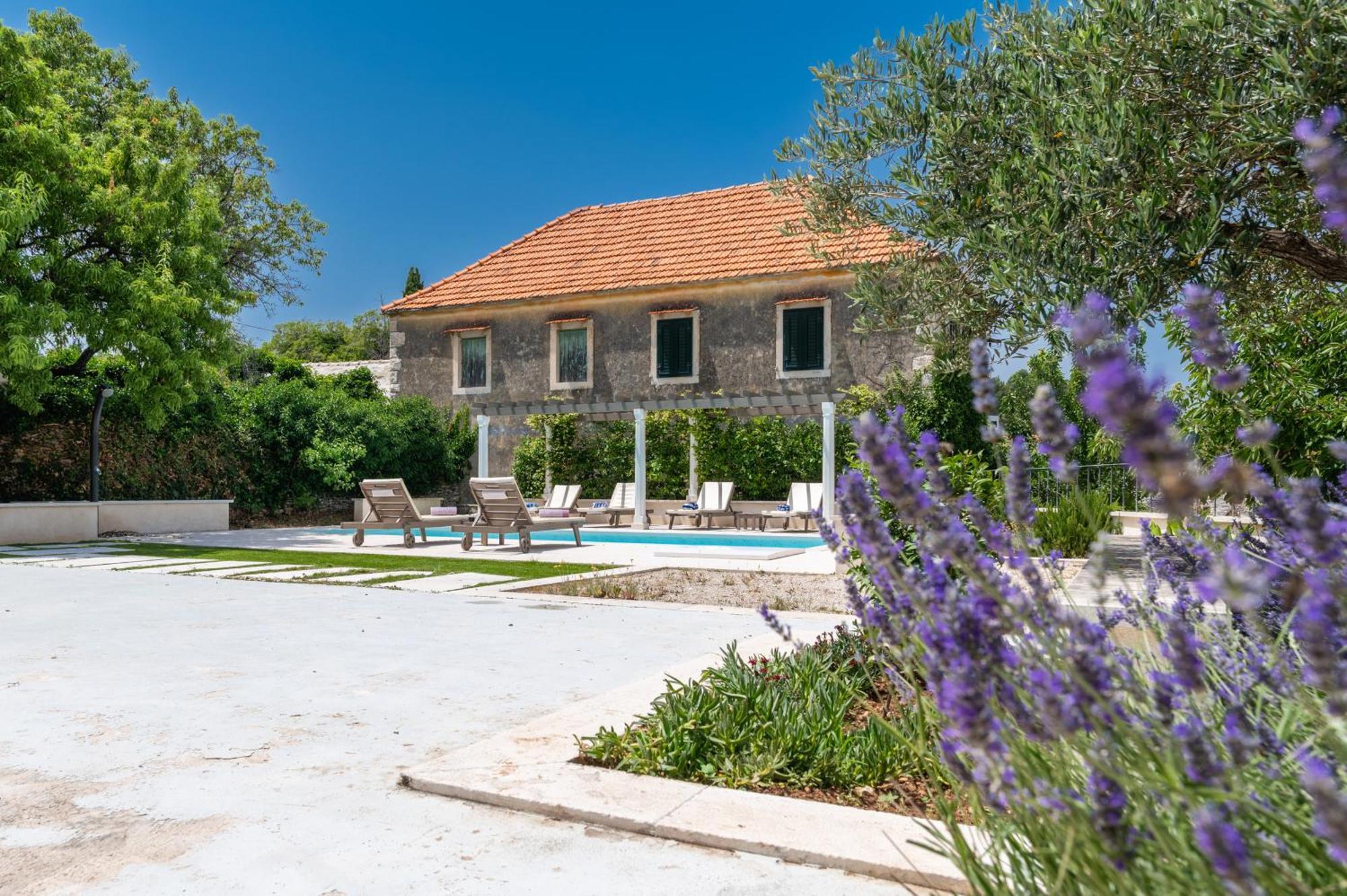 Villa Komelo Škrip Eksteriør bilde